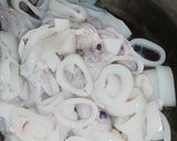 Foto langkah ke 1 dari resep Cumi Saus Padang.