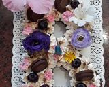Foto del paso 5 de la receta: Torta con forma de letra 🅱️ decorada brownie y merengue!