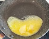 Foto langkah ke 2 dari resep Saikoro Meltique Garlic Butter.