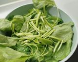 Foto langkah ke 3 dari resep Sayur Bayam kuah simple.