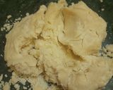 A picture of step 3 of Mini Apple & Pear Pie, Eggless.