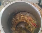 A picture of step 2 of Aloo Matar.
