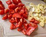 Sertéspörkölt sertéslapockából, kuktával készítve recept fázis 3 fotója