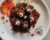 A picture of step 3 of Biscuit coconut balls.