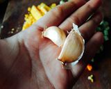 Foto langkah ke 2 dari resep Sup kuah jagung Taiwan.