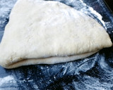 Foto del paso 6 de la receta: Medialunas de manteca