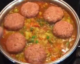 Foto del paso 3 de la receta: Hamburguesas 🍔en salsa 💃 al estilo árabe