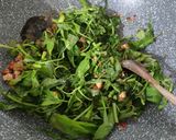 Foto langkah ke 2 dari resep Oseng kangkung & tempe.