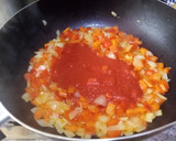 Foto del paso 5 de la receta: Albóndigas de merluza con tomate