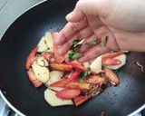 A picture of step 2 of Turai ka Salan (Ridge gourd Curry).