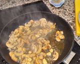 Foto del paso 2 de la receta: Filetes de pollo con champiñones