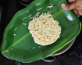 நூடுல்ஸ் குழிப்பணியாரம் (Noodles savoury Paniyaram recipe in tamil) ரெசிபி ஸ்டேப் 1 புகைப்படம்