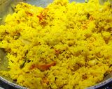 व्हेजिटेबल्स मुगडाळ खिचडी (Vegetable Mungdal Khichdi Recipe In Marathi) रेसिपी स्टेप 6 फोटो 
