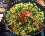 Foto del paso 2 de la receta: Zapallitos revueltos