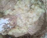 Foto langkah ke 4 dari resep Choco Crumble Banana Cake.