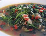 Foto langkah ke 4 dari resep Tumis Bayam Sederhana.