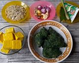 Foto langkah ke 2 dari resep Daun Singkong Kuah Santan.