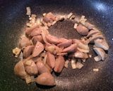 Foto langkah ke 2 dari resep Tumis Sayur Bakso Berkuah.