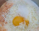 Foto langkah ke 1 dari resep Mie Instan Kukus Saos Keju.
