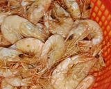 Foto langkah ke 1 dari resep Udang Saus Padang simple.