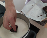 Foto del paso 2 de la receta: Tarta de chocolate y galletas