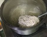 A picture of step 1 of Chilli chinese noodles.