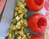 Foto del paso 4 de la receta: Tomates Rellenos con Atún y algo más..