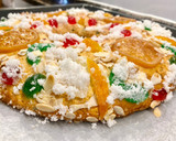 Foto del paso 8 de la receta: Roscón de reyes relleno con frutas confitadas y nata “sin gluten “