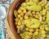 Foto del paso 7 de la receta: Potaje de garbanzos con huevas de sepia y almejas