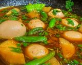 A picture of step 5 of Anday aloo curry.