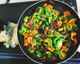 Hình bước làm 4 của món Ớt Chuông xào Sa tế