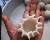 तांदुळाचे उकडीचे मोदक (tandalache ukadiche modak recipe in marathi) रेसिपी स्टेप 6 फोटो 