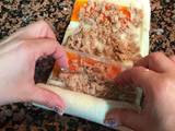 Rollitos de pan bimbo con atún, mahonesa y palitos de surimi
