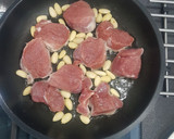 Foto del paso 1 de la receta: Solomillo de cerdo con crema de leche