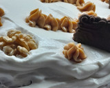 Foto del paso 7 de la receta: Chocotorta con crema y nueces 😋