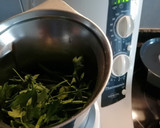 Foto del paso 1 de la receta: 278. Aceite de ajo y perejil frescos / Thermomix