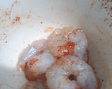 A picture of step 1 of Hot and sweet shrimp soup.