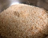 A picture of step 1 of Bread upma.
