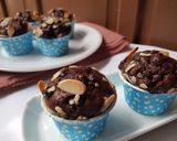 Foto langkah ke 5 dari resep Choco Banana Muffin Super Moist (no mixer).