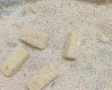 Foto del paso 3 de la receta: Bastones de muzzarella 😋