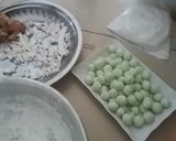 Hình bước làm 2 của món Chè bột lọc bọc dừa khô 🥥🥥🥥🥥