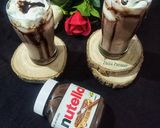 A picture of step 4 of Banana Nutella Milkshake.