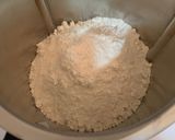 Foto del paso 2 de la receta Galletas de mantequilla para la `Red Party’ de la guardería de Mateo