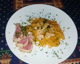 Foto del paso 3 de la receta: Tallarines con gambas al ajillo y lomo de atún rojo