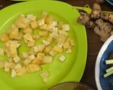 Foto langkah ke 2 dari resep Sambal Goreng Kentang Hati.