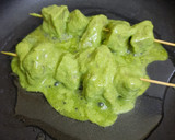 கிரீன் சிக்கன் டிக்கா கிரேவி (Green chicken tikka gravy recipe in tamil) ரெசிபி ஸ்டேப் 5 புகைப்படம்
