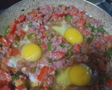 A picture of step 3 of Corned Beef with Eggs 🍛🥘.
