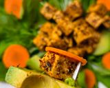 Foto del paso 5 de la receta: Tofu orgánico al chimichurri 🥢 Cubitos de tofu bio con hierbas deshidratadas y vinagre vivo 🥣