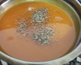 ગાજર લીલી હળદરનો સૂપ(Carrot and fresh turmeric Soup recipe in gujarati) રેસીપી સ્ટેપ3ફોટો