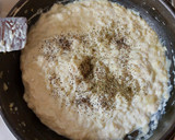 Foto del paso 3 de la receta: Calabacitas rellenas de requesón con aceitunas